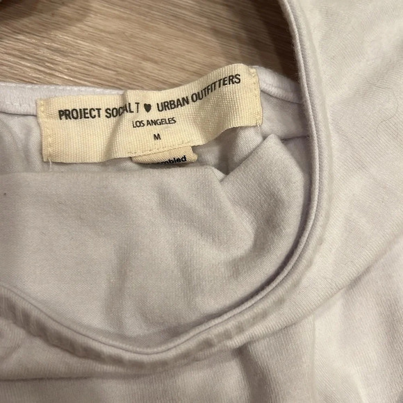 Urban Outfitters White Cropped T Shirt - Picture 2 of 3